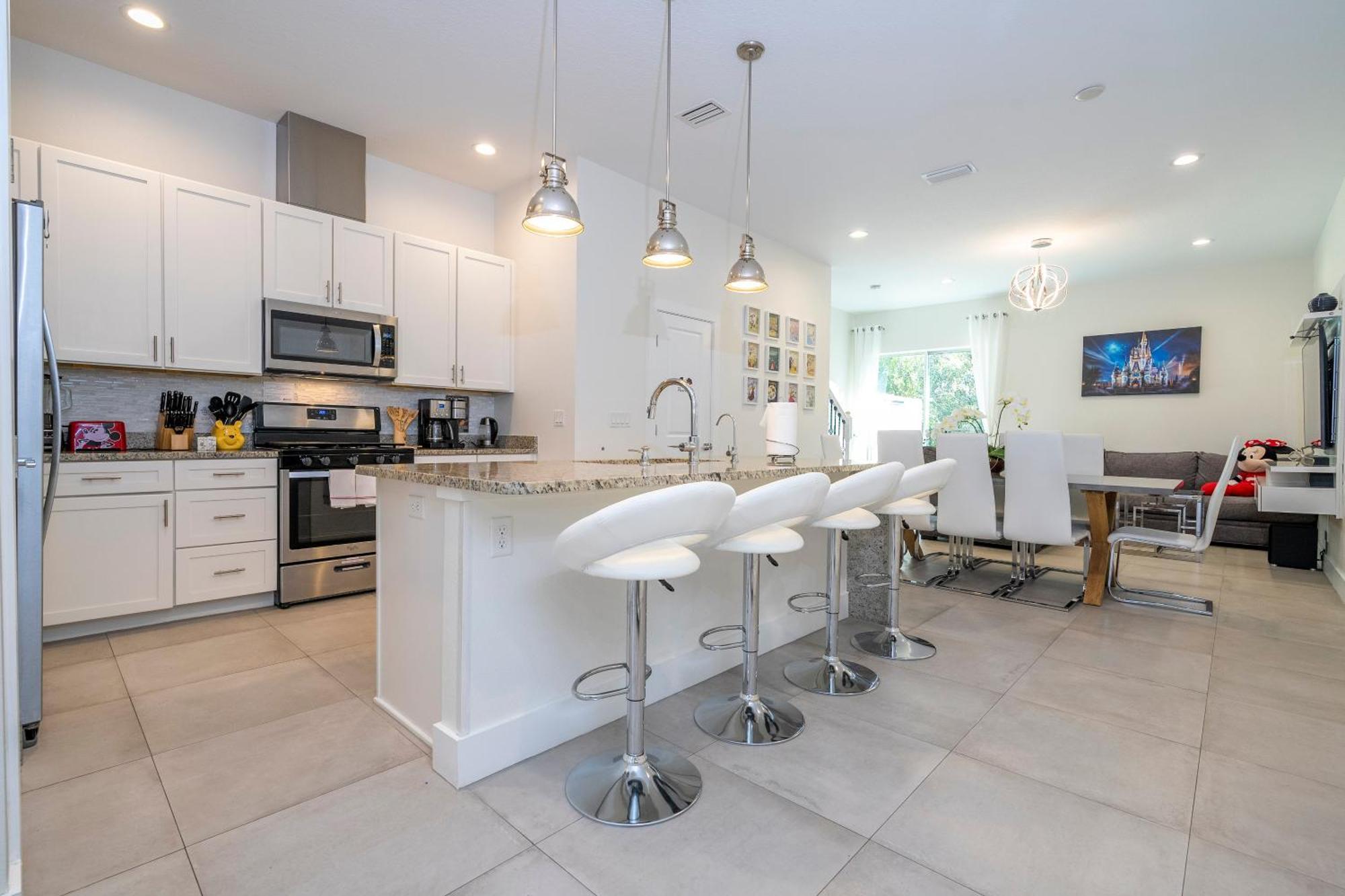 Themed House 5 Min To Parks, Heated Pool, Jacuzzi, Gym And Hébergement de vacances